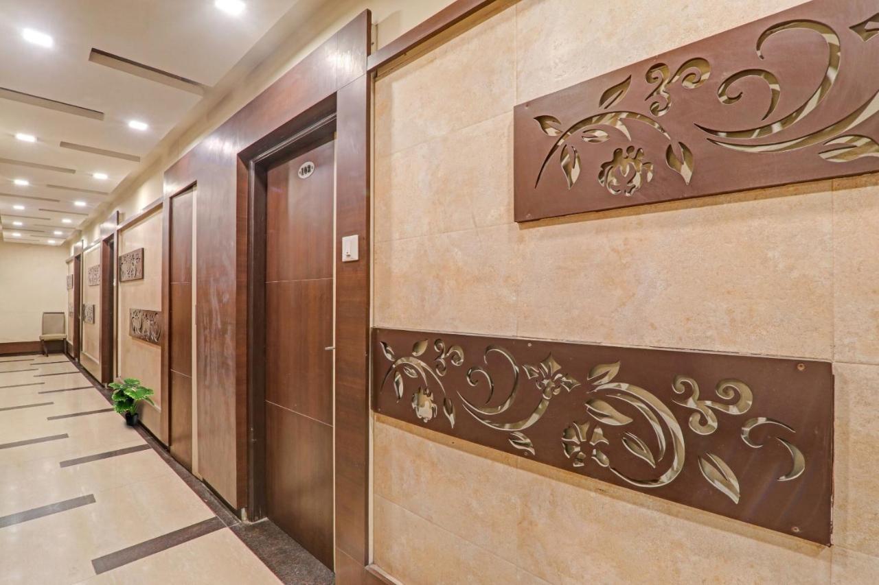 Townhouse 1182 Hotel Tirupati Galaxy Канпур Екстериор снимка