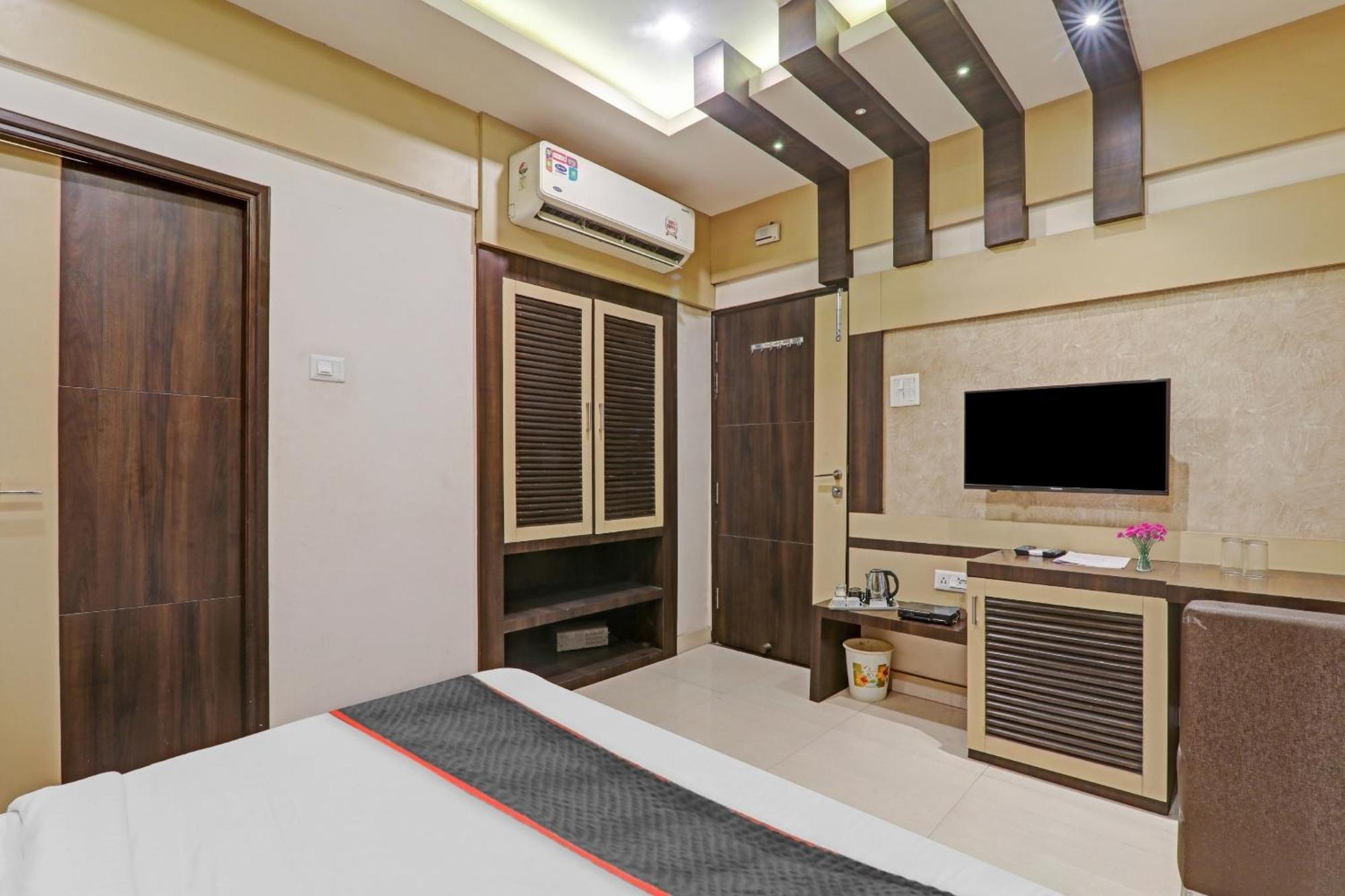 Townhouse 1182 Hotel Tirupati Galaxy Канпур Екстериор снимка