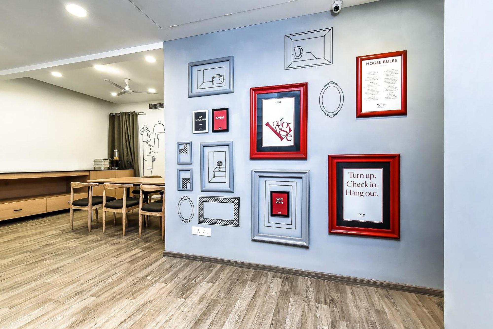 Townhouse 1182 Hotel Tirupati Galaxy Канпур Екстериор снимка